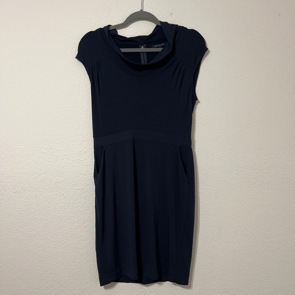 Banana Republic Navy Sheath Dress Size 8 Stretch Career Cocktail Pockets - Picture 2 of 8